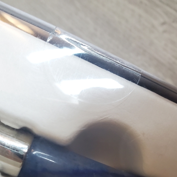 BNIB Mini Facial Roller - Picture 3 of 3